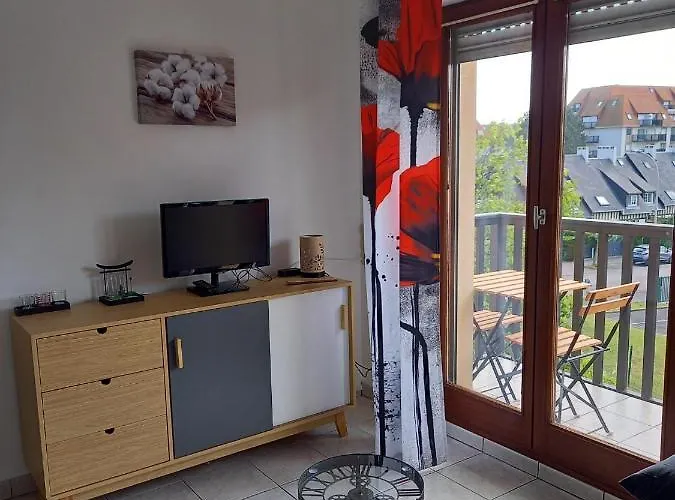 Appartement 50 M De La Proche Deauville